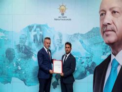 AKP Mut �l�e Ba�kanl���na Adem �opur Atand�