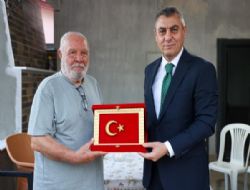 Vali Atilla Toros devlet sanat��s� Musa Ero�lunu ziyaret etti