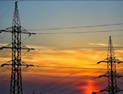 Vatanda�lardan Elektrik Kesintilerine Tepki